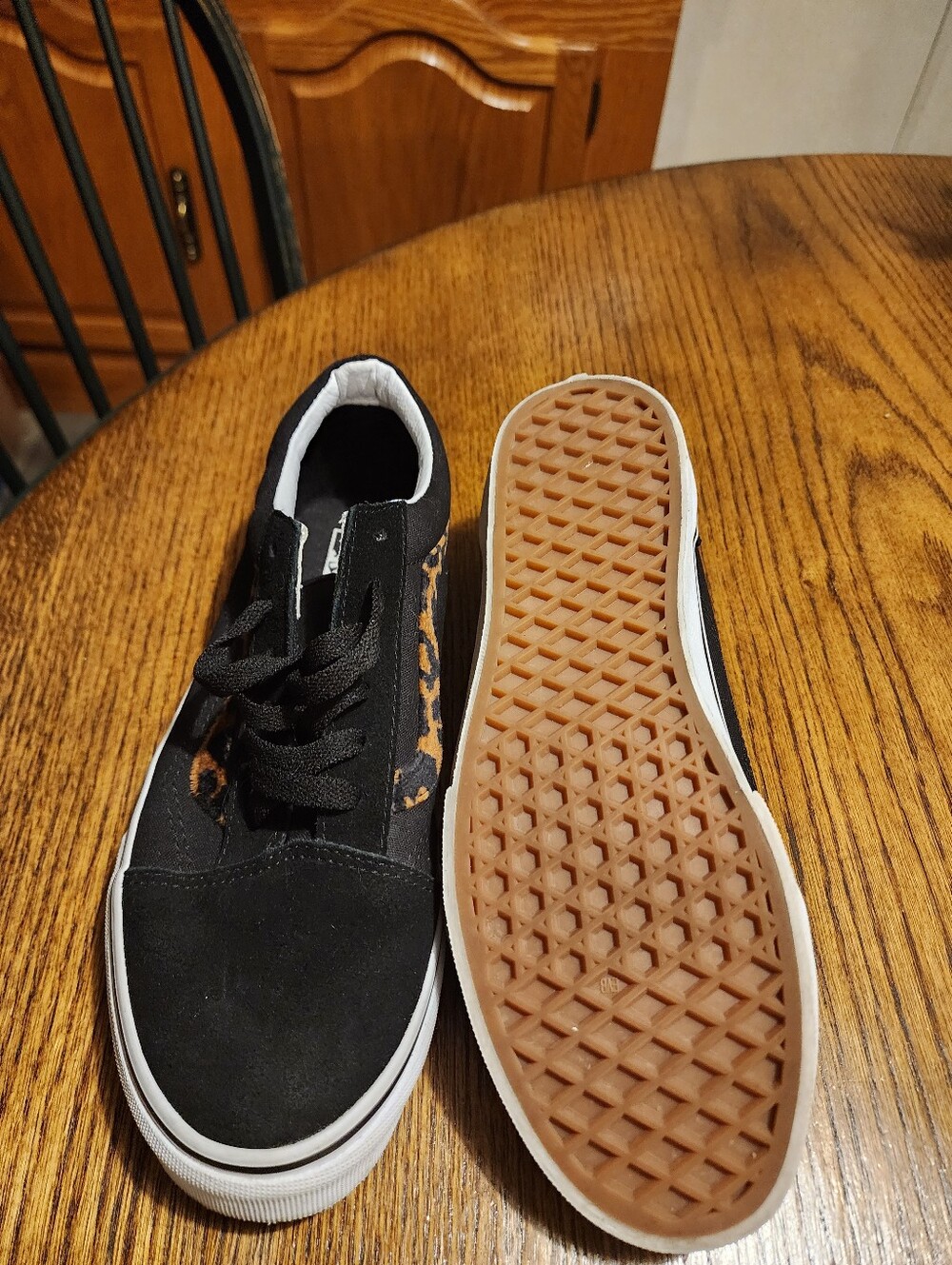 Vans - Picture 7 of 9